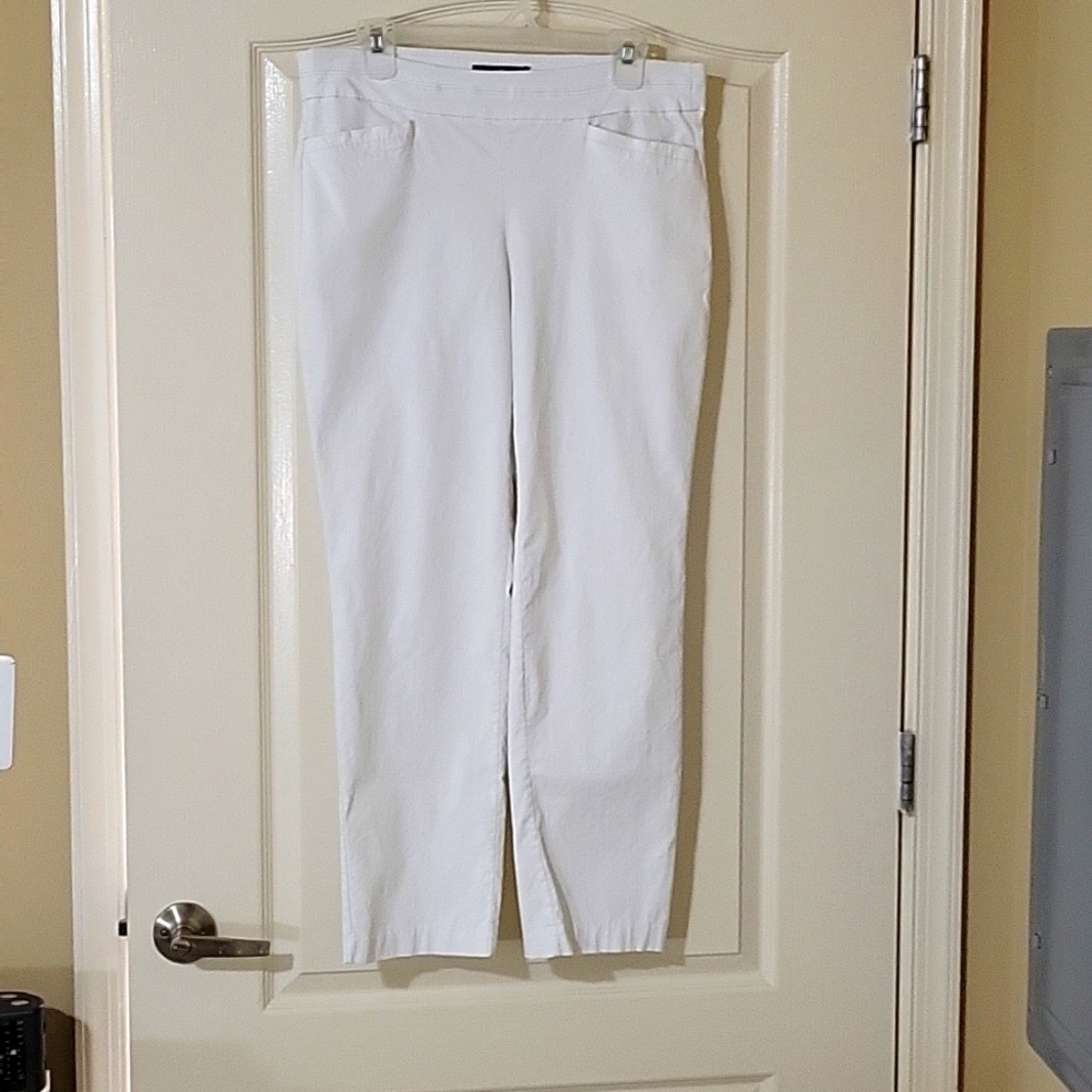 White trouser pants